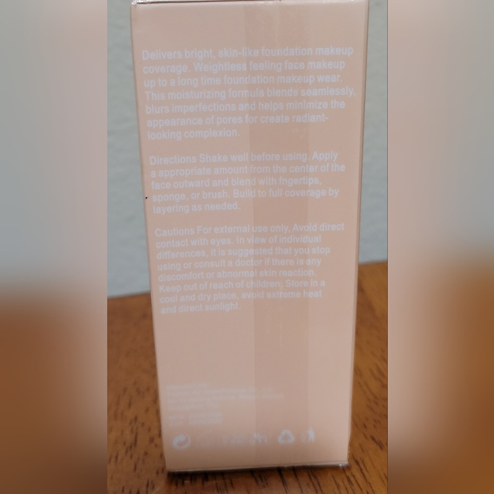 Bio Mimic Foundation Light Spectrum by Forever Bloom - Picture 2 of 5